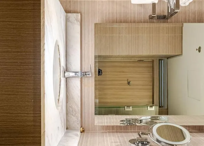 Luxury - The Residences Bgc Taguig * Manila
